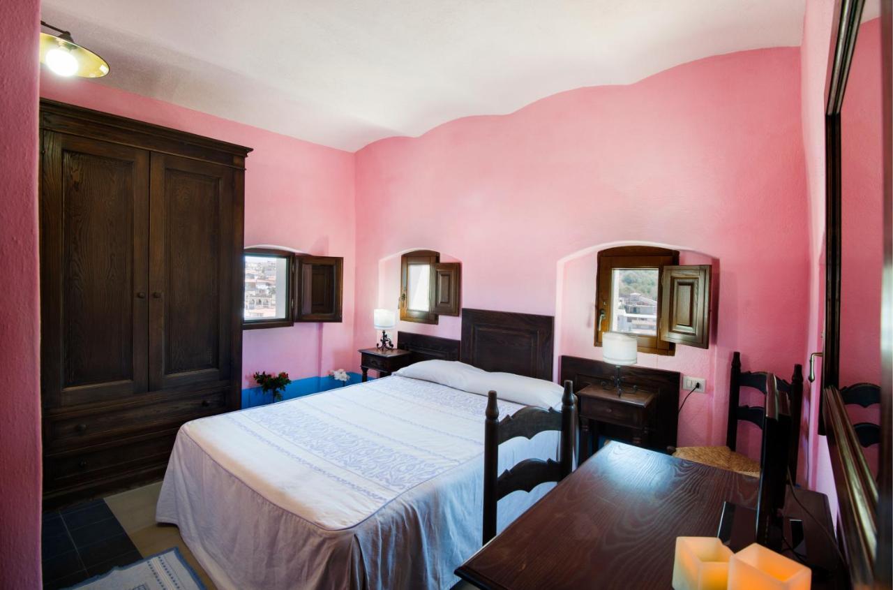 Hotel Castello Malicas Galtellì Esterno foto