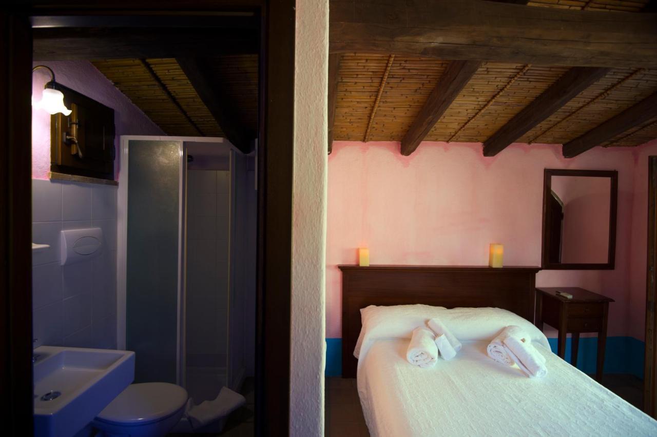 Hotel Castello Malicas Galtellì Esterno foto