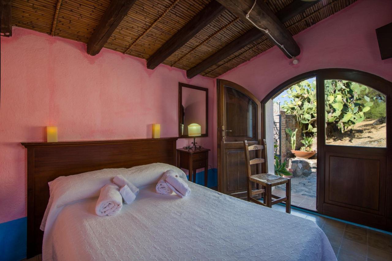 Hotel Castello Malicas Galtellì Esterno foto