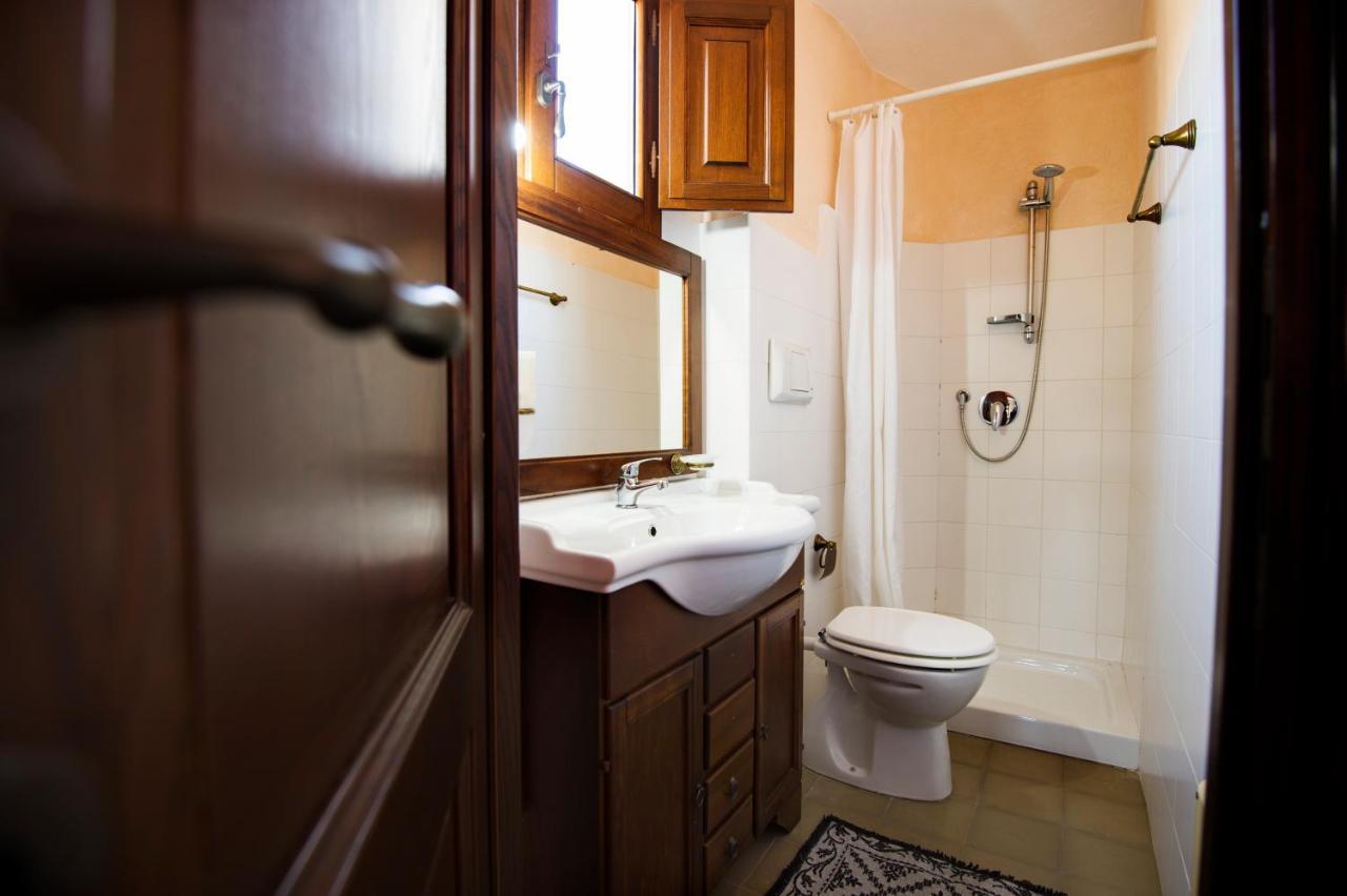 Hotel Castello Malicas Galtellì Esterno foto